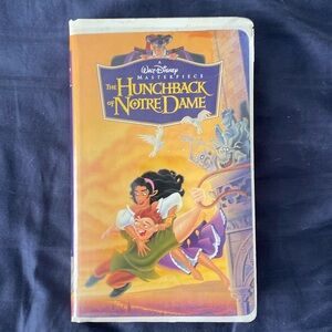 *3 for $10* The Hunchback of Notre Dame - Disney VHS 7955